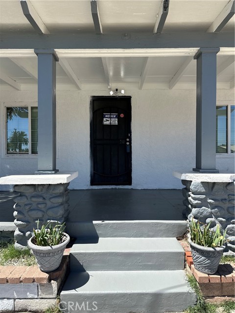 Detail Gallery Image 4 of 16 For 216 E Base Line St, San Bernardino,  CA 92410 - 2 Beds | 1 Baths