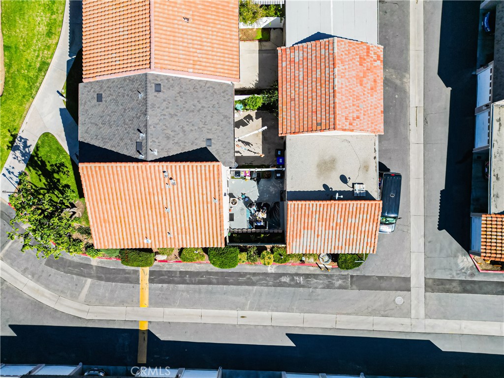 https://media.crmls.org/medias/571fd8e9-b600-43fa-bd77-9bff8f4b526c.jpg?preset=X-Large