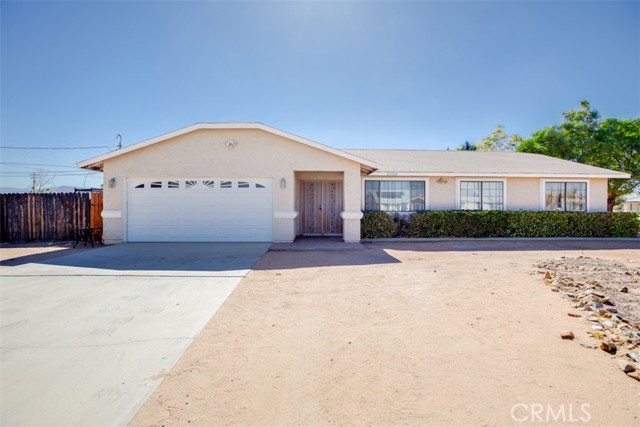 Detail Gallery Image 6 of 48 For 21789 Thunderbird Rd, Apple Valley,  CA 92307 - 3 Beds | 2 Baths