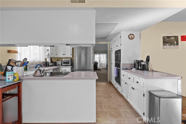 166 Tallyho, Santa Maria CA: https://media.crmls.org/medias/572049cf-9212-4fa1-abe8-ebe380814788.jpg