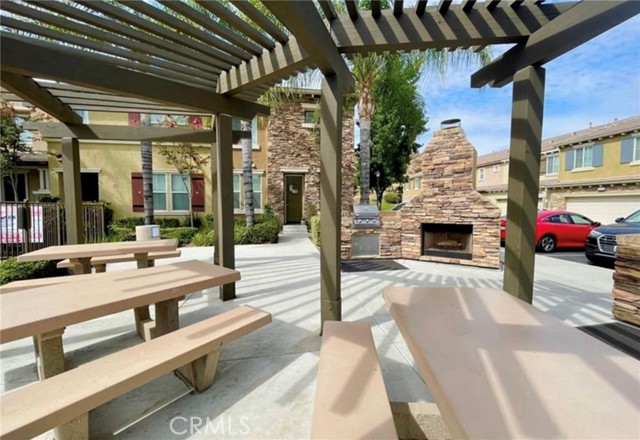 Detail Gallery Image 7 of 12 For 30505 Canyon Hills Rd #406,  Lake Elsinore,  CA 92532 - 3 Beds | 2/1 Baths