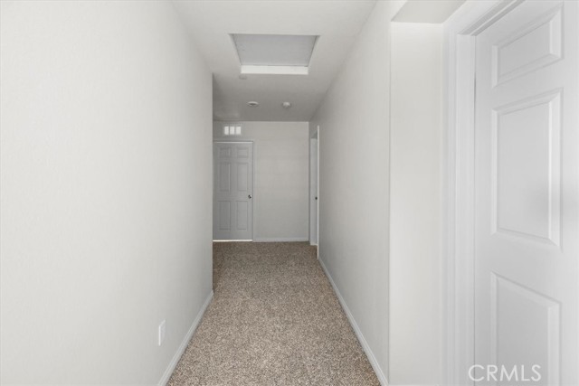5585 Bella Way, Fontana CA: https://media.crmls.org/medias/5722c0e0-e499-4f9f-b889-b96637a65be3.jpg