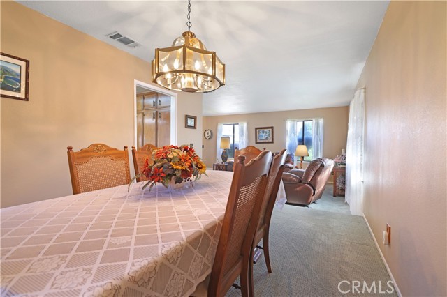 Detail Gallery Image 8 of 41 For 3627 Orchid Dr, Highland,  CA 92346 - 4 Beds | 3 Baths