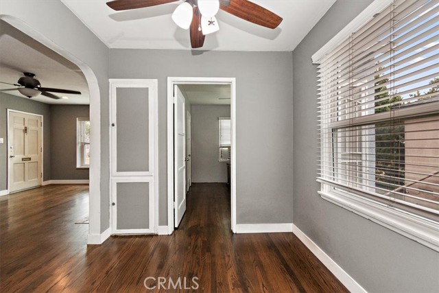 Detail Gallery Image 11 of 43 For 422 E 44th Cir, Long Beach,  CA 90807 - 3 Beds | 1 Baths
