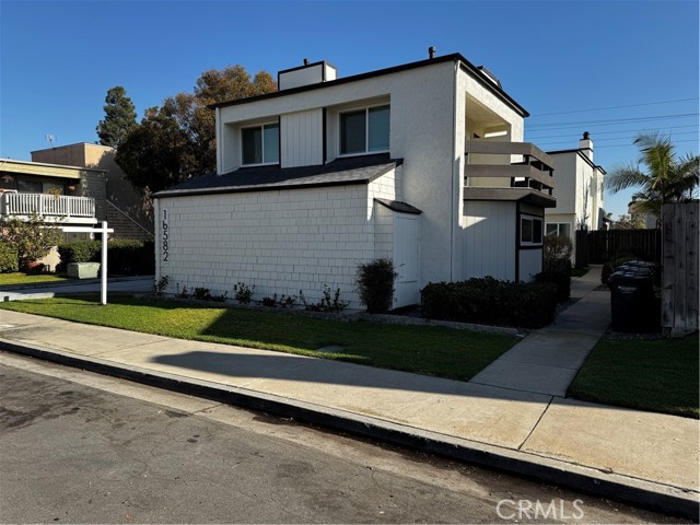 Detail Gallery Image 21 of 23 For 16582 Jib Cir #3,  Huntington Beach,  CA 92649 - 2 Beds | 2/1 Baths