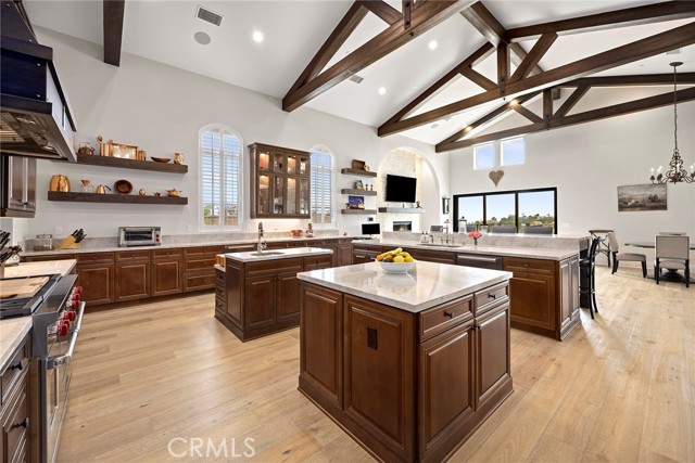 Detail Gallery Image 3 of 41 For 22483 Mission Hills Ln, Yorba Linda,  CA 92887 - 5 Beds | 5/1 Baths