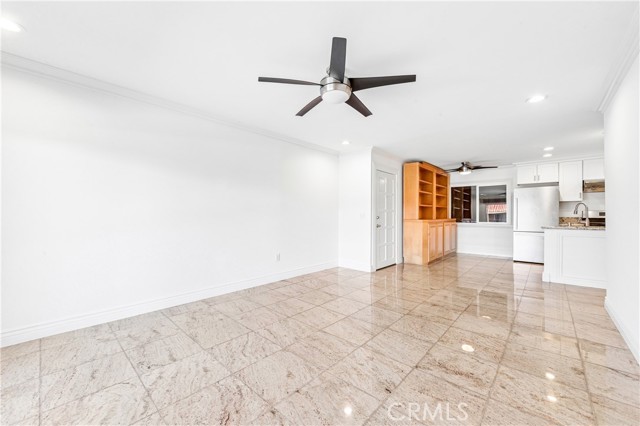 Detail Gallery Image 4 of 38 For 6600 Warner Ave #124,  Huntington Beach,  CA 92647 - 1 Beds | 1 Baths