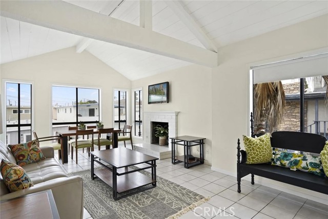 Detail Gallery Image 12 of 21 For 122 44th St, Newport Beach,  CA 92663 - – Beds | – Baths