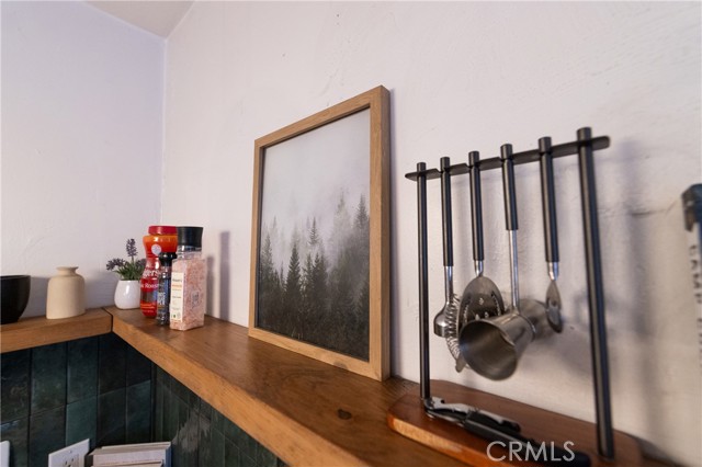 Detail Gallery Image 15 of 28 For 376 Riverside Ave, Sugarloaf,  CA 92386 - 1 Beds | 1 Baths