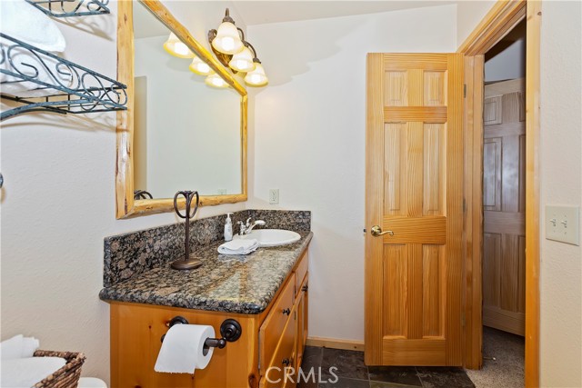 Detail Gallery Image 34 of 53 For 1053 Cherokee St, Fawnskin,  CA 92333 - 4 Beds | 3/1 Baths