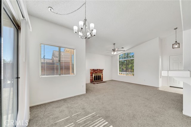 3524 San Jacinto Avenue, Rosamond CA: https://media.crmls.org/medias/57261cb4-99c2-4ab2-85f1-9a97d229034b.jpg