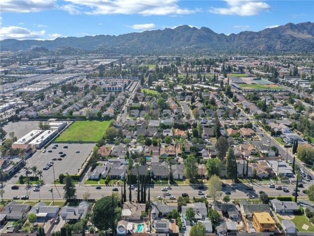 Detail Gallery Image 33 of 33 For 10020 Mason Ave, Chatsworth,  CA 91311 - 3 Beds | 2 Baths