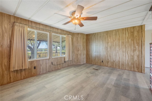 Detail Gallery Image 6 of 45 For 13941 9th Ave, Hanford,  CA 93230 - 3 Beds | 2 Baths