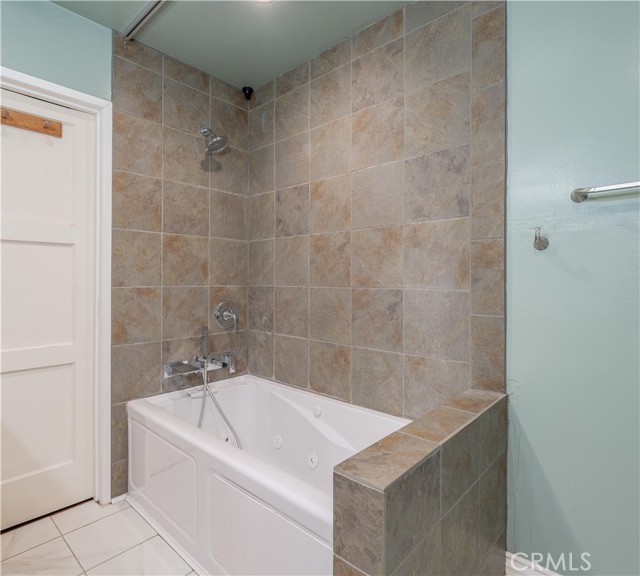 Image 23 of 32 For 5931 Pimenta