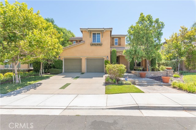 Detail Gallery Image 1 of 38 For 35346 Summerholly Ln, Murrieta,  CA 92563 - 4 Beds | 3/1 Baths