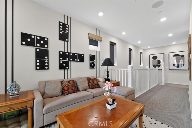 Detail Gallery Image 14 of 33 For 27508 Feathery Cassia, Valencia,  CA 91381 - 3 Beds | 2/1 Baths