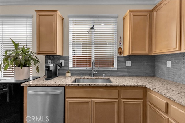 Detail Gallery Image 11 of 43 For 37022 Meadow Brook Way, Beaumont,  CA 92223 - 3 Beds | 2 Baths
