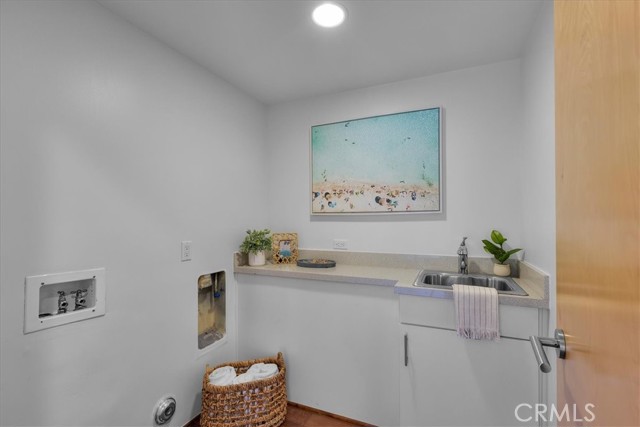 1132 Prospect Ave, Hermosa Beach, California 90254, 4 Bedrooms Bedrooms, ,3 BathroomsBathrooms,Residential,For Sale,Prospect Ave,SB25036807