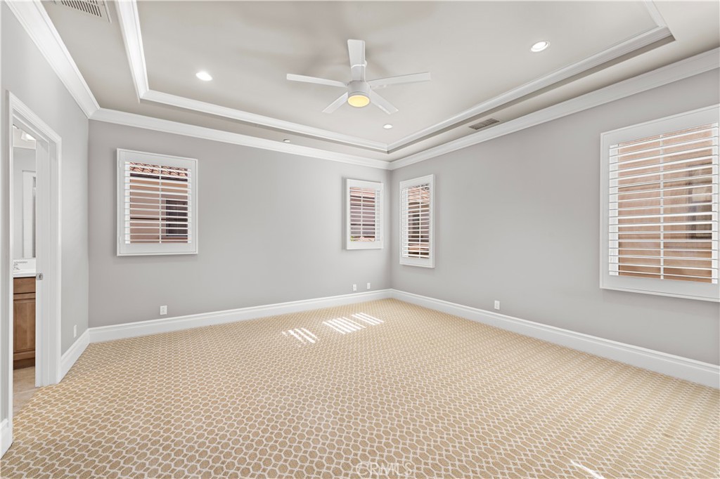 5728b352 C4cf 4805 B8ed Af1f3cc841b9