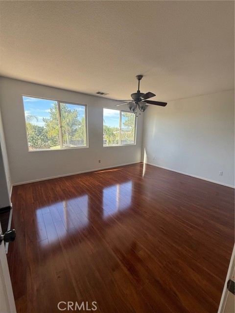 Detail Gallery Image 8 of 15 For 40493 Chantemar, Temecula,  CA 92591 - 5 Beds | 3 Baths