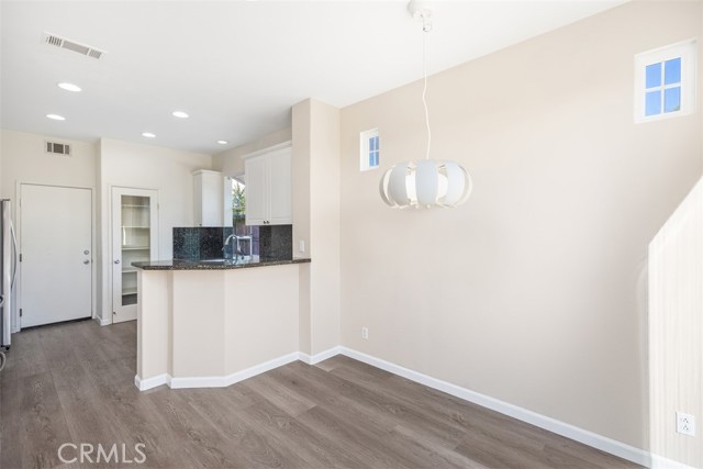 Detail Gallery Image 9 of 56 For 22 Rue Du Chateau, Aliso Viejo,  CA 92656 - 3 Beds | 2/1 Baths