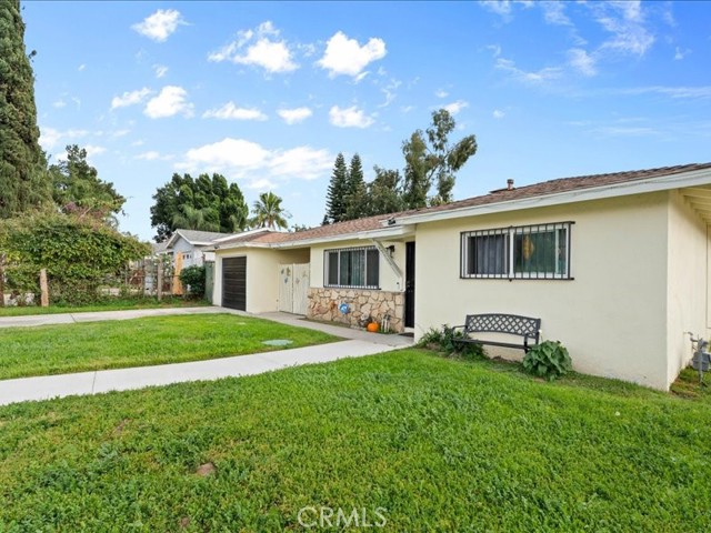 Detail Gallery Image 3 of 23 For 27111 Millar, Highland,  CA 92346 - 2 Beds | 1 Baths