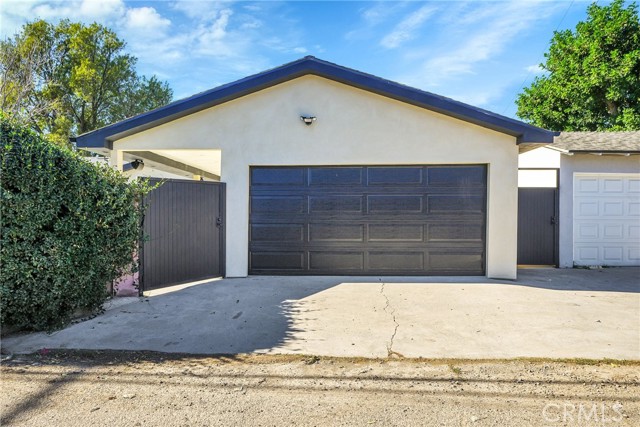 Detail Gallery Image 50 of 53 For 7714 Lasaine Ave, Northridge,  CA 91325 - 3 Beds | 3/1 Baths