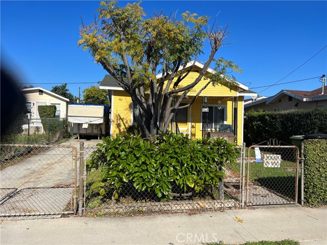 Detail Gallery Image 2 of 3 For 4635 Hammel St, Los Angeles,  CA 90022 - 2 Beds | 1 Baths