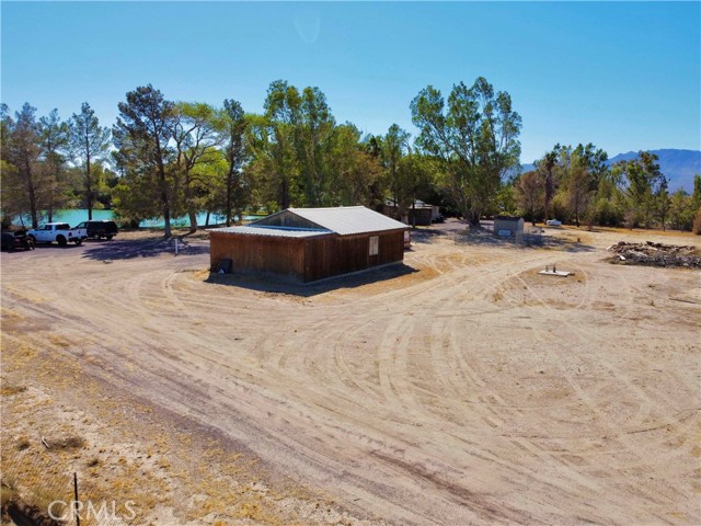 Detail Gallery Image 9 of 27 For 34545 Hampskin Rd, Newberry Springs,  CA 92365 - 3 Beds | 3 Baths