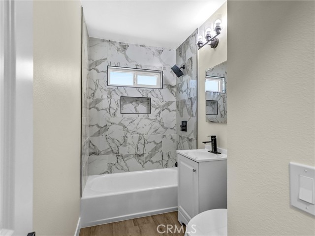 410 S Ford Boulevard, Los Angeles CA: https://media.crmls.org/medias/572b2548-b4f2-4848-9d56-06b469447e41.jpg