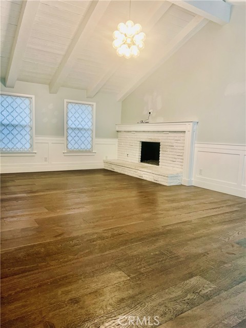 1856 9th Street, Manhattan Beach CA: https://media.crmls.org/medias/572b2b1b-2366-48df-a753-76a6f83e93b6.jpg