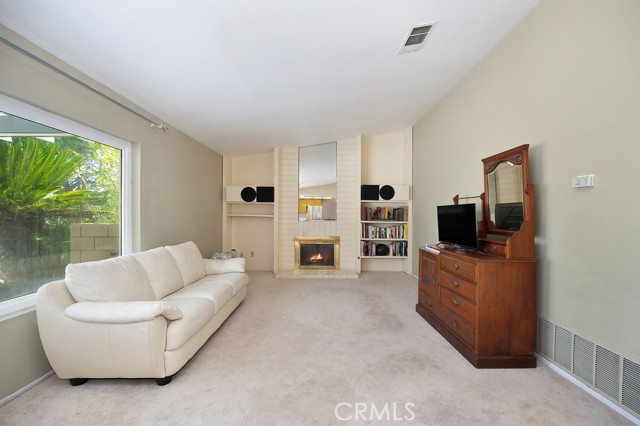 30590 Plumas Street, Lake Elsinore CA: https://media.crmls.org/medias/572b66b3-8ca7-431f-b350-38c31d0a13f8.jpg