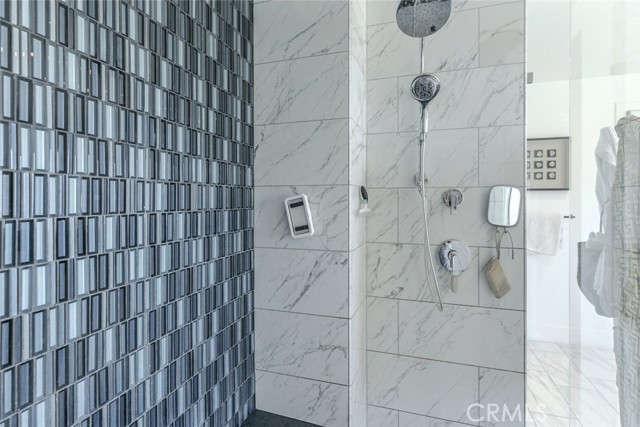 Detail Gallery Image 55 of 69 For 20300 W Windsor Ln, Northridge,  CA 91326 - 5 Beds | 6 Baths