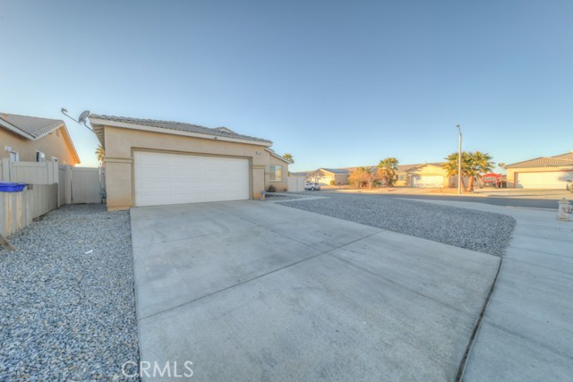 Detail Gallery Image 2 of 58 For 15866 Desert Pass St, Adelanto,  CA 92301 - 4 Beds | 2 Baths