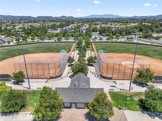 28549 Oakhurst, Temecula CA: https://media.crmls.org/medias/572c2639-8f5c-4f34-9412-793970f9bca6.jpg