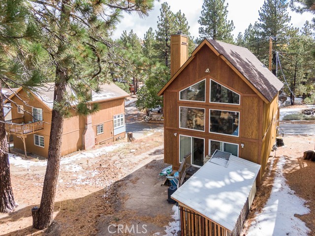 Detail Gallery Image 8 of 17 For 33332 Holcomb Creek, Green Valley Lake,  CA 92341 - 2 Beds | 2 Baths