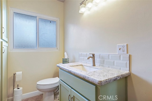 Detail Gallery Image 21 of 29 For 733 E Beverly Way, Fresno,  CA 93704 - 3 Beds | 1 Baths