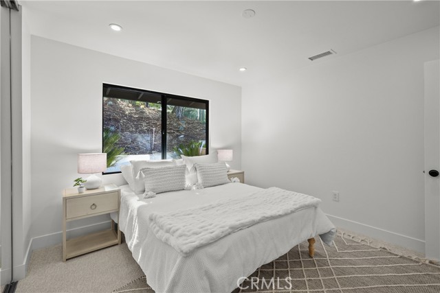 2115 E Santiago Street, Covina CA: https://media.crmls.org/medias/572cd1e4-6bfc-4529-93d1-94d6e8daac9e.jpg