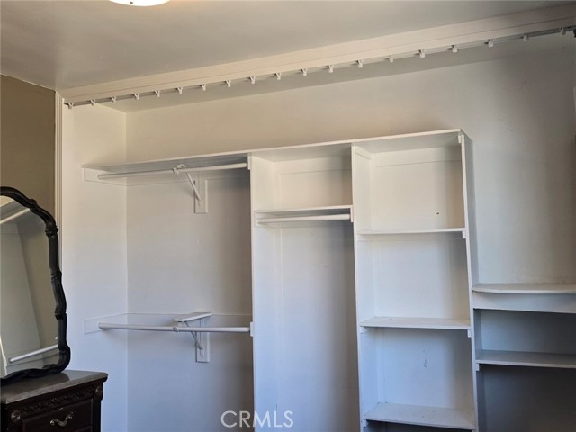 722 N Philadelphia Street, Anaheim CA: https://media.crmls.org/medias/572cf136-7ad7-4296-8a4f-737d4773b9a4.jpg