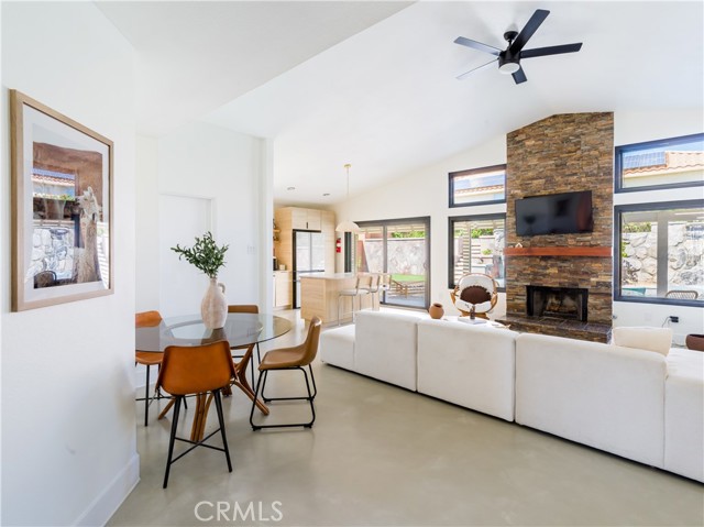65800 Avenida Ladera, Desert Hot Springs CA: https://media.crmls.org/medias/572d5df8-b0fd-4cac-a451-7c7f18964273.jpg