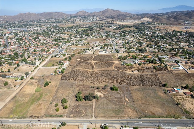 Detail Gallery Image 7 of 29 For 21026 Palomar St, Wildomar,  CA 92595 - – Beds | – Baths