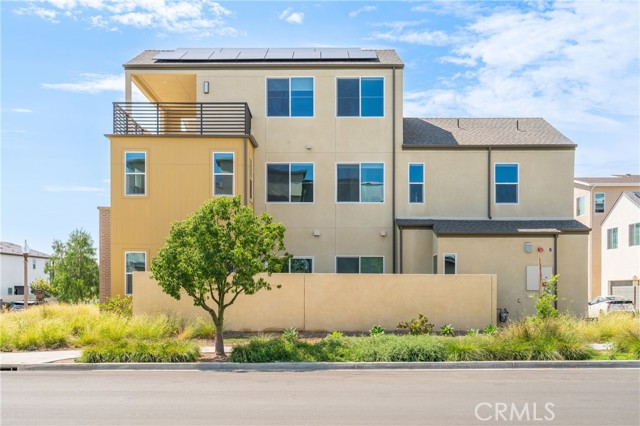 187 yugen, Irvine CA: https://media.crmls.org/medias/572ddb9e-98c3-48f7-9cba-e12065d4950c.jpg