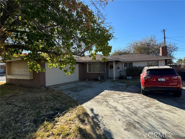 Detail Gallery Image 1 of 14 For 44403 Leatherwood Ave, Lancaster,  CA 93534 - 3 Beds | 2 Baths