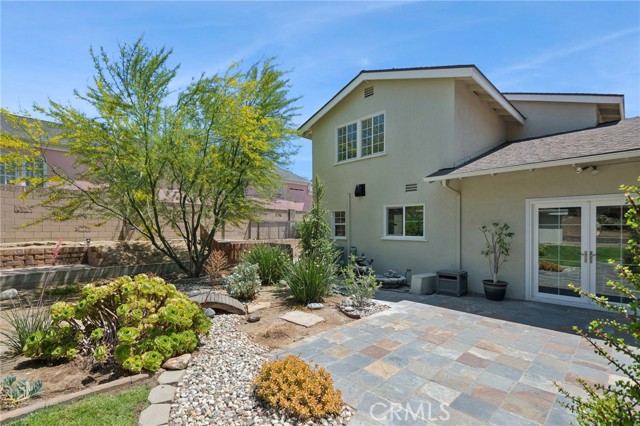 23509 Community Street, West Hills CA: https://media.crmls.org/medias/572f8904-6630-4b01-a5e9-a50e6a985ed1.jpg