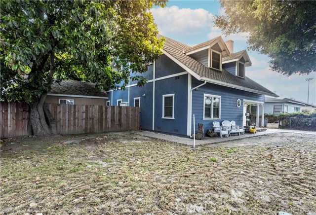 Detail Gallery Image 2 of 31 For 2711 E Washington St, Carson,  CA 90810 - 5 Beds | 3/1 Baths