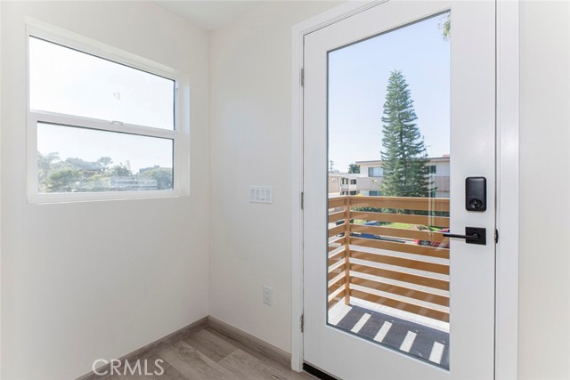 Detail Gallery Image 14 of 30 For 1754 N Berendo St #C,  Los Angeles,  CA 90027 - 3 Beds | 2/1 Baths