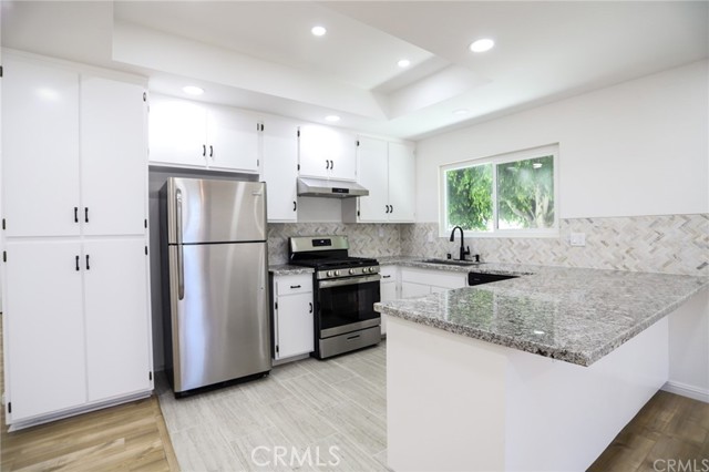 402 W Avenida De Las Flores photo 6