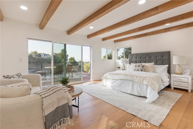Detail Gallery Image 15 of 64 For 5166 Marmol Dr, Woodland Hills,  CA 91364 - 3 Beds | 3 Baths