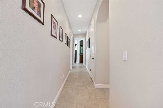 Detail Gallery Image 35 of 73 For 14260 Chinook Rd, Apple Valley,  CA 92307 - 5 Beds | 5/3 Baths