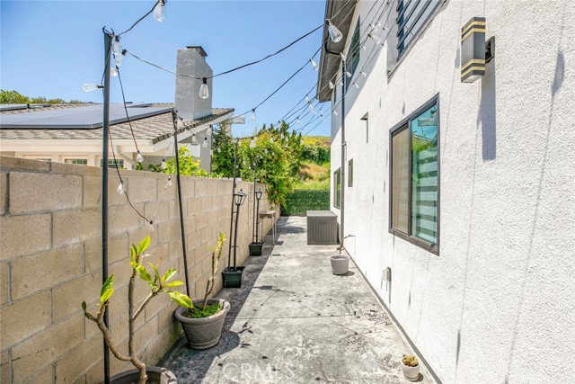 Detail Gallery Image 34 of 38 For 17465 Tuscan Dr, Granada Hills,  CA 91344 - 4 Beds | 3 Baths